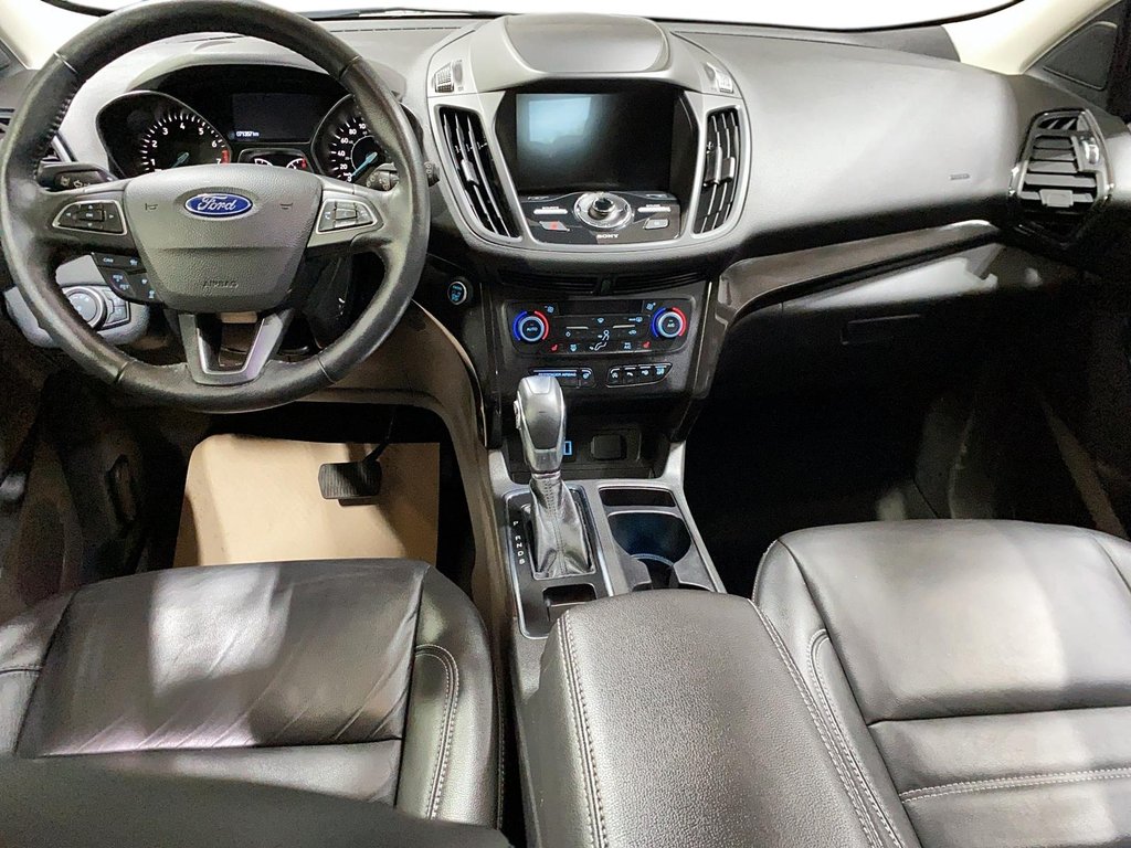 2019 Ford Escape in Sept-Îles, Quebec - 9 - w1024h768px