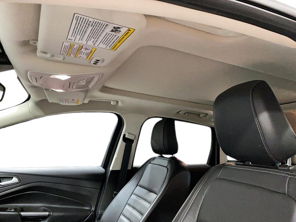 2019 Ford Escape in Sept-Îles, Quebec - 12 - w1024h768px