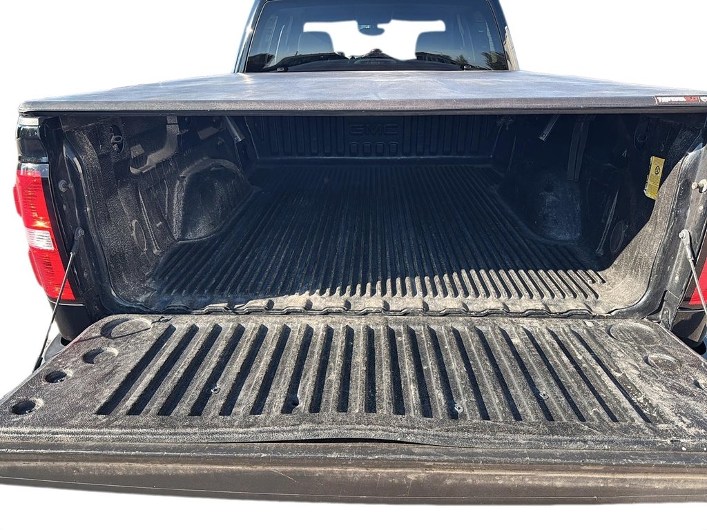 2018 GMC Sierra 1500 SLE in Chicoutimi, Quebec - 15 - w1024h768px