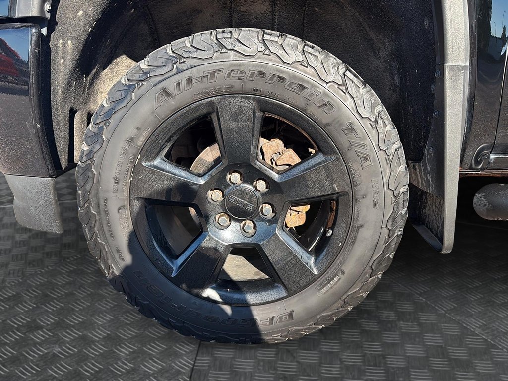 2018 GMC Sierra 1500 SLE in Chicoutimi, Quebec - 6 - w1024h768px