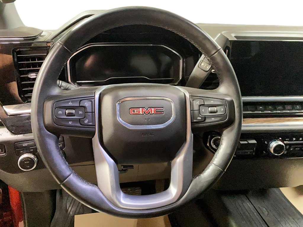 2023 GMC Sierra 1500 Elevation in Chicoutimi, Quebec - 13 - w1024h768px