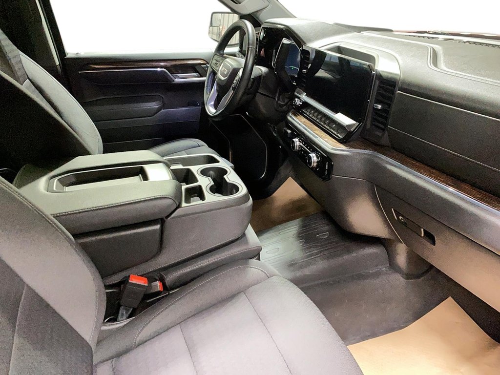 2023 GMC Sierra 1500 Elevation in Chicoutimi, Quebec - 22 - w1024h768px