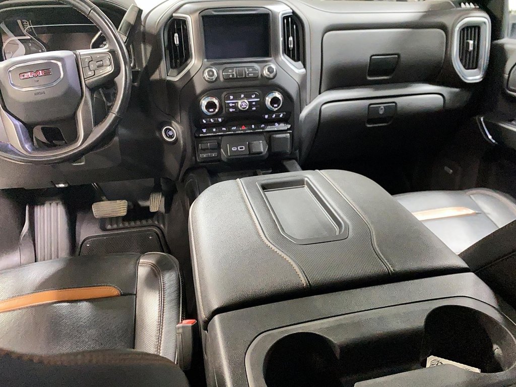 2022 GMC Sierra 2500HD AT4 in Chicoutimi, Quebec - 7 - w1024h768px