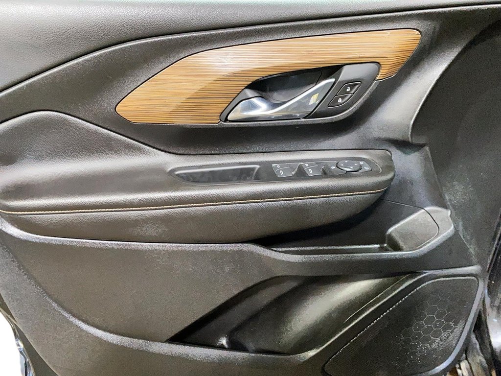 GMC Terrain  2021 à Jonquière, Québec - 10 - w1024h768px