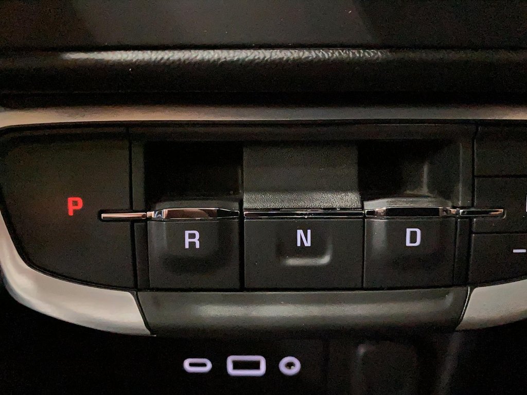 2022 GMC Terrain SLE in Chicoutimi, Quebec - 16 - w1024h768px