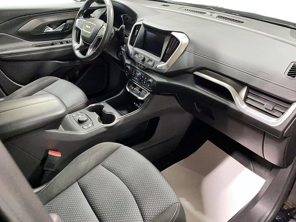 2022 GMC Terrain SLE in Chicoutimi, Quebec - 21 - w1024h768px