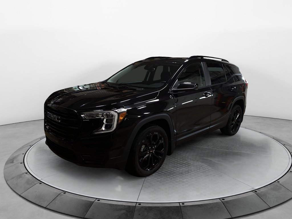 2022 GMC Terrain SLE in Chicoutimi, Quebec - 1 - w1024h768px
