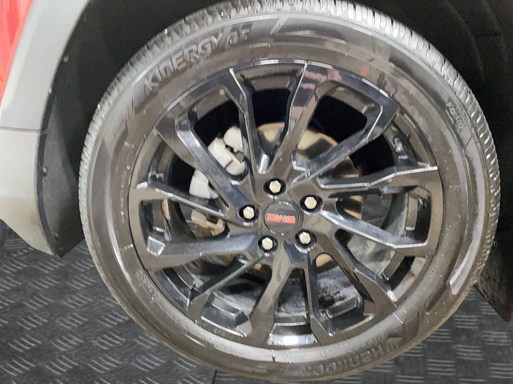 GMC Terrain  2023 à Jonquière, Québec - 7 - w1024h768px