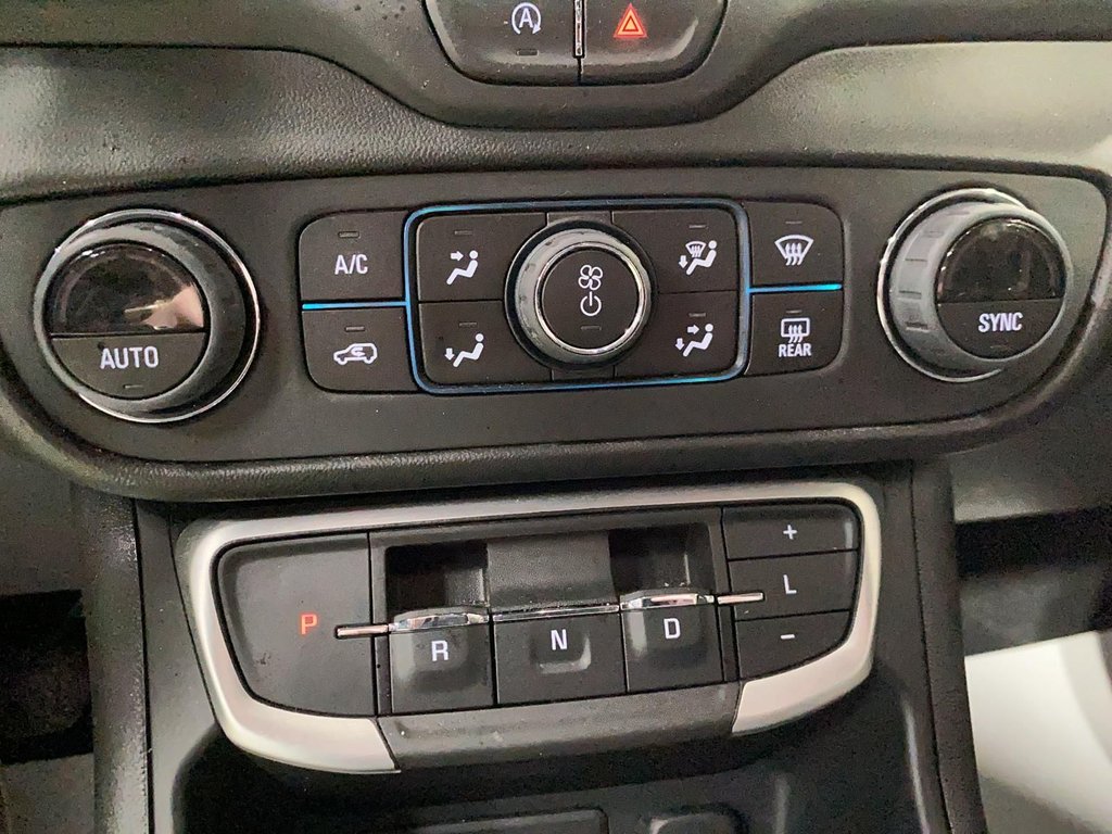 GMC Terrain  2023 à Jonquière, Québec - 14 - w1024h768px