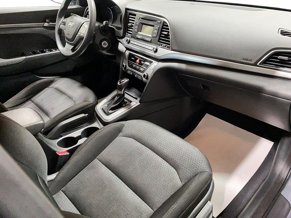 2017 Hyundai Elantra in Jonquière, Quebec - 20 - w1024h768px