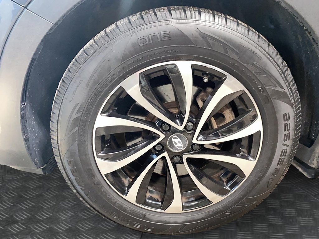 2017 Hyundai Santa Fe Sport in Sept-Îles, Quebec - 7 - w1024h768px