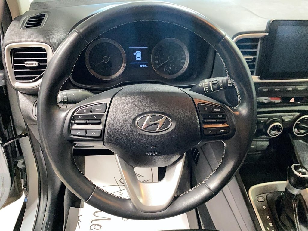 Hyundai Venue  2022 à Jonquière, Québec - 12 - w1024h768px