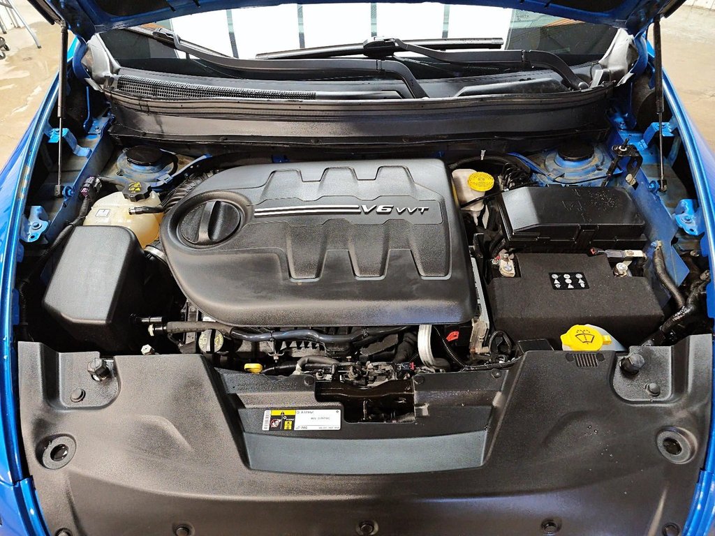 2018 Jeep Cherokee in Jonquière, Quebec - 8 - w1024h768px