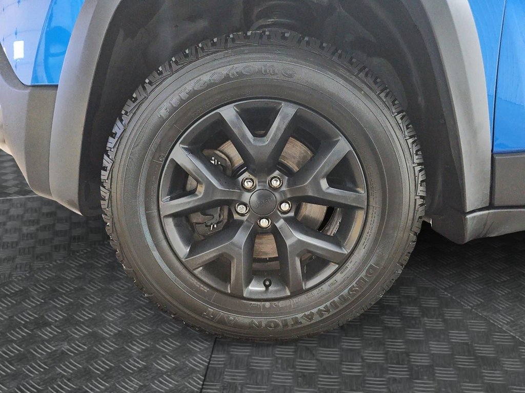 2018 Jeep Cherokee in Jonquière, Quebec - 7 - w1024h768px