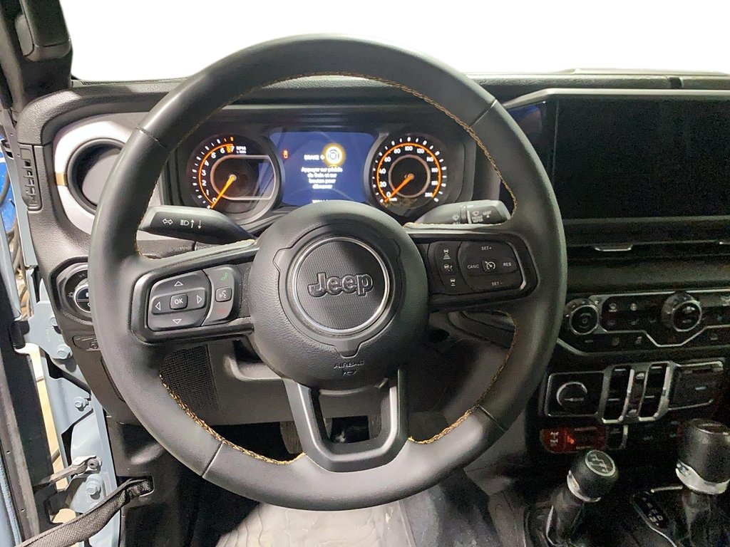 2025 Jeep Gladiator in Jonquière, Quebec - 12 - w1024h768px