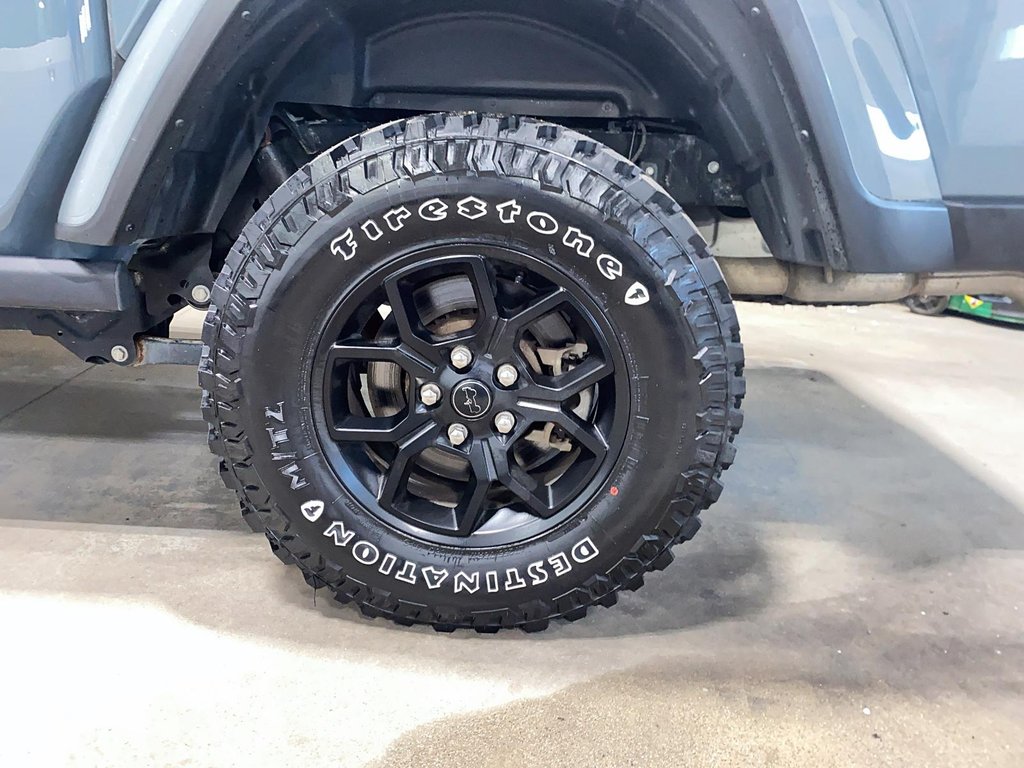 2025 Jeep Gladiator in Jonquière, Quebec - 6 - w1024h768px