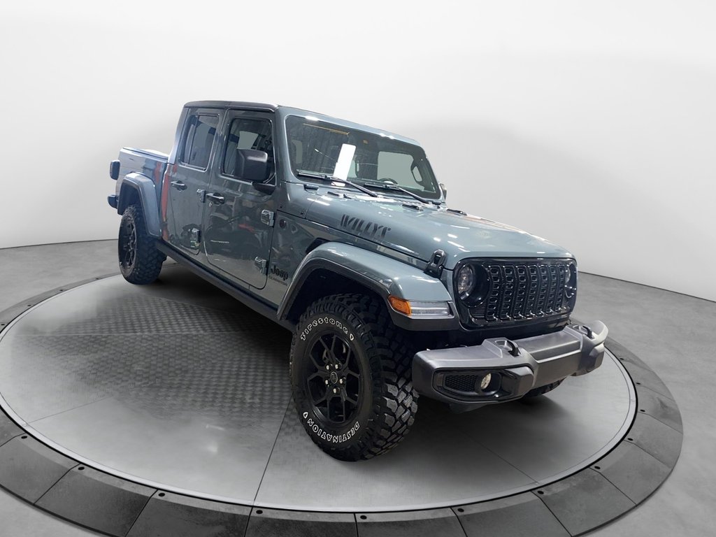 2025 Jeep Gladiator in Jonquière, Quebec - 3 - w1024h768px