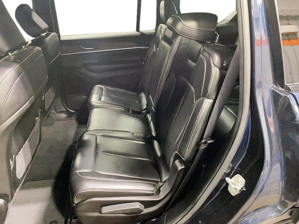 Jeep Grand Cherokee L  2024 à Sept-Îles, Québec - 9 - w1024h768px