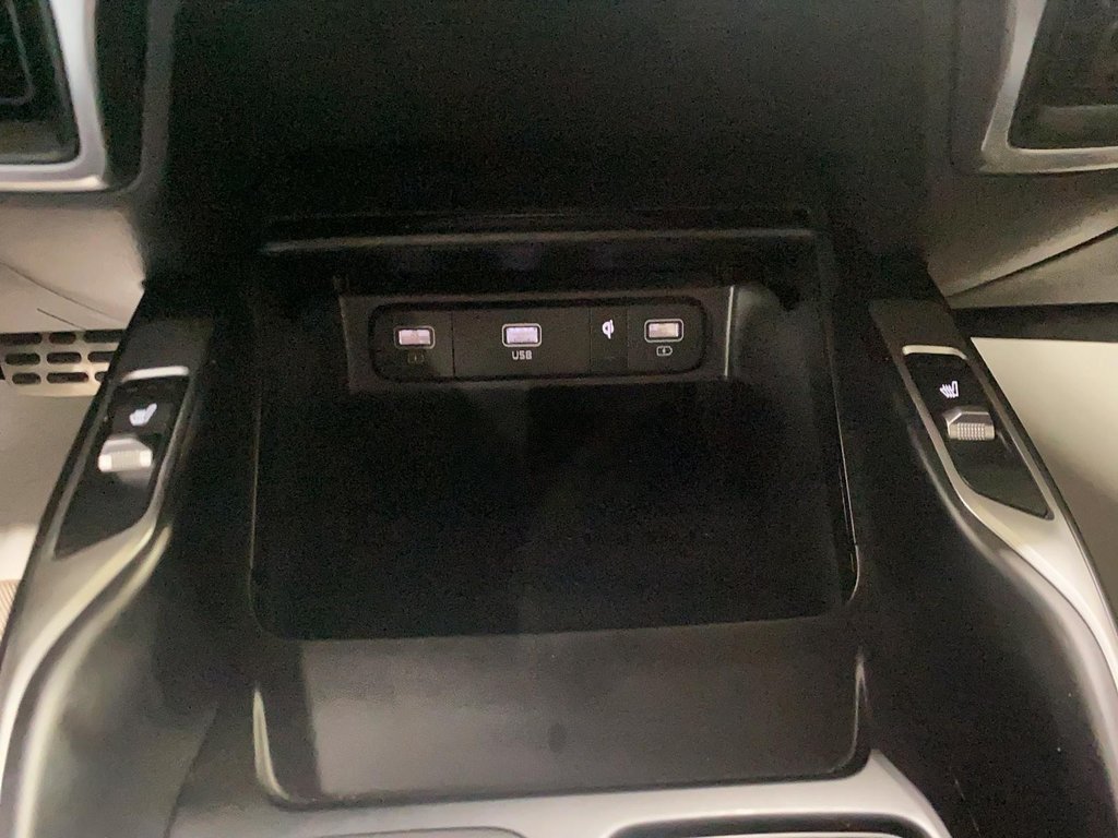 2023 Kia Sorento Plug-In Hybrid in Jonquière, Quebec - 19 - w1024h768px