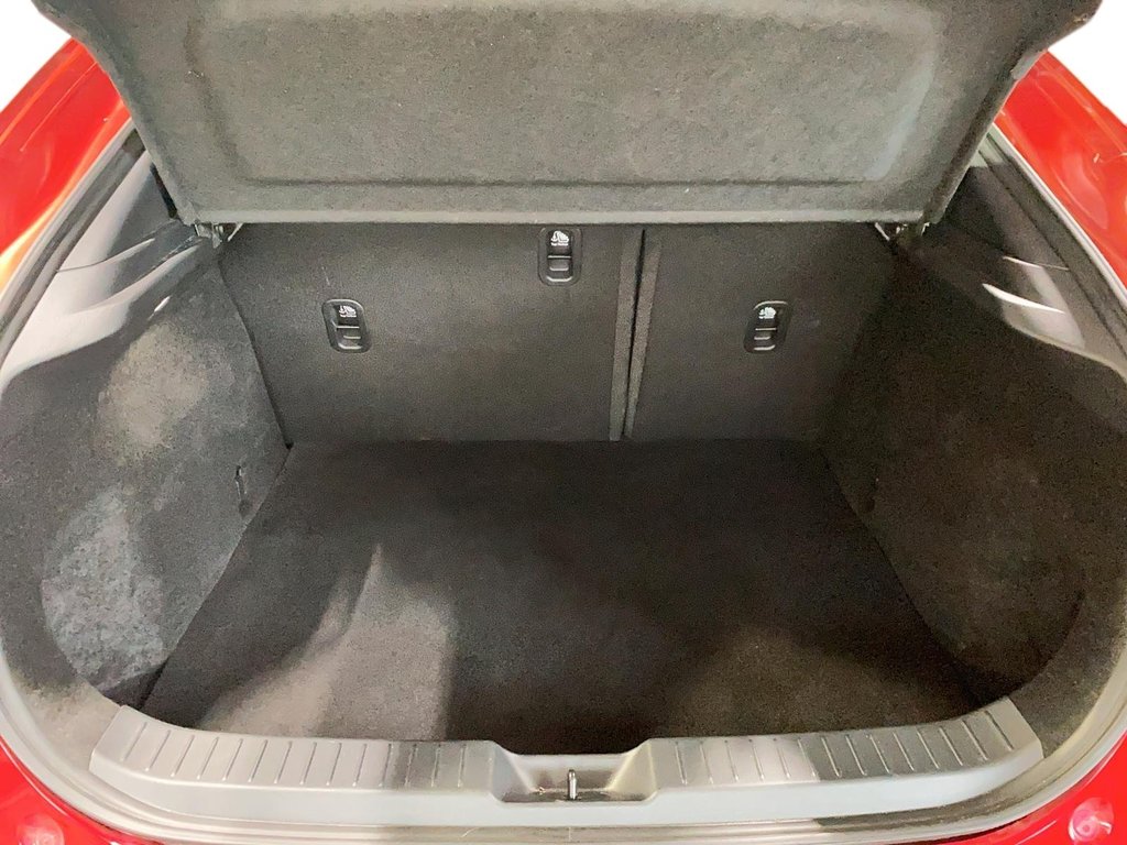 Mazda CX-30 GT 2024 à Chicoutimi, Québec - 5 - w1024h768px