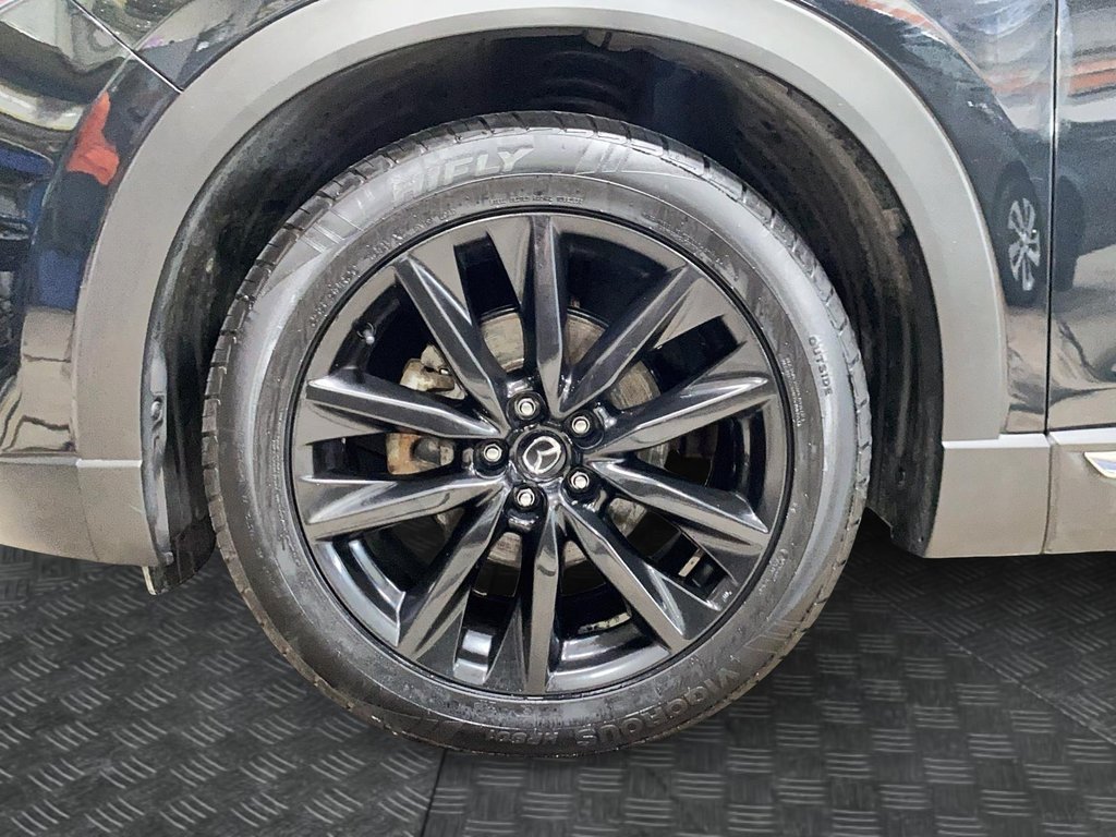 Mazda CX-9 kuro 2023 à Jonquière, Québec - 6 - w1024h768px
