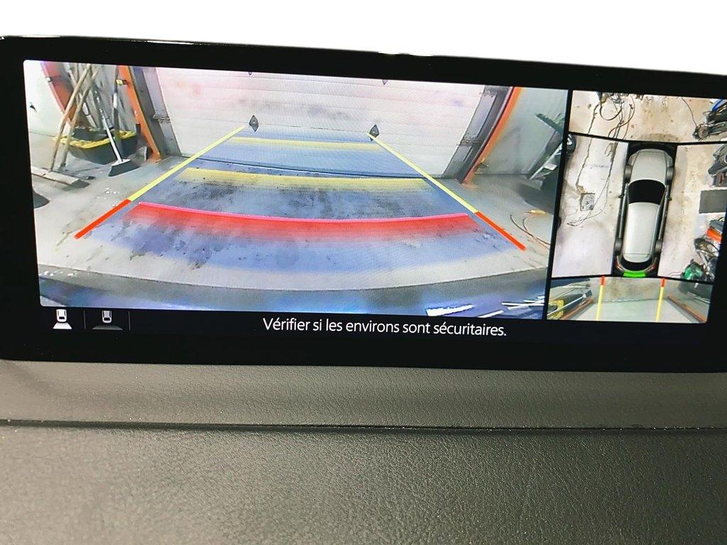 Mazda CX-9 kuro 2023 à Jonquière, Québec - 14 - w1024h768px