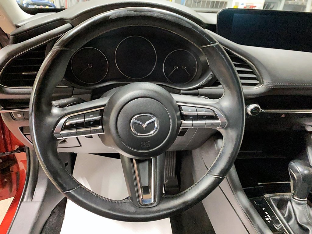 2019 Mazda 3 in Sept-Îles, Quebec - 15 - w1024h768px