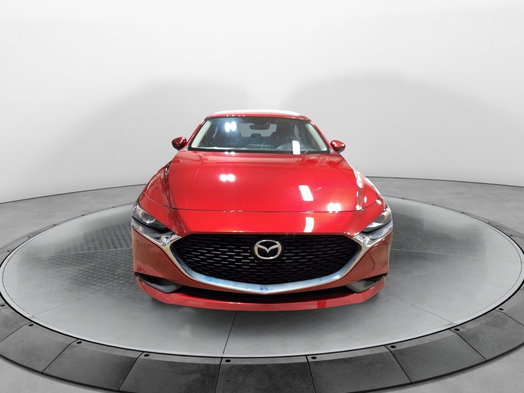 2021 Mazda 3 in Jonquière, Quebec - 2 - w1024h768px