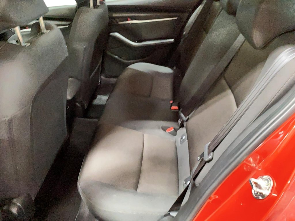 2021 Mazda 3 in Jonquière, Quebec - 20 - w1024h768px
