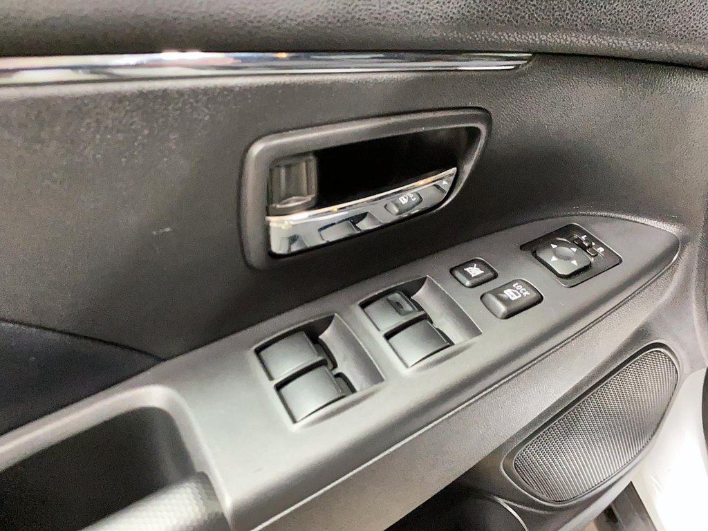 Mitsubishi RVR  2022 à Jonquière, Québec - 11 - w1024h768px