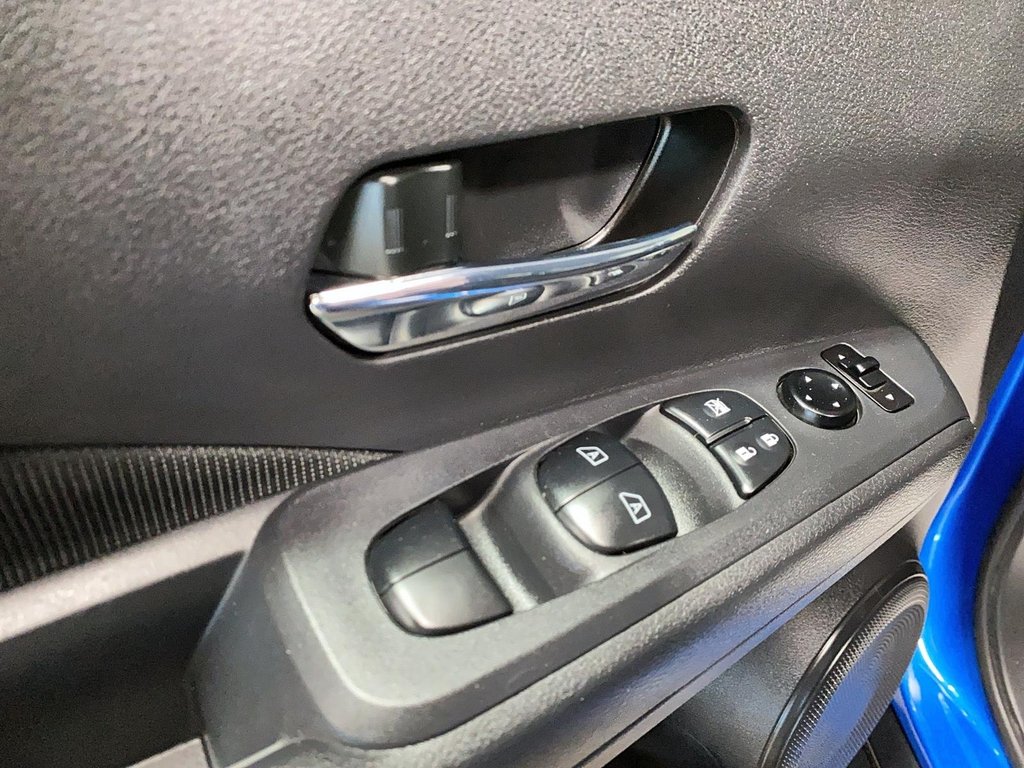 2023 Nissan Kicks SV in Chicoutimi, Quebec - 11 - w1024h768px