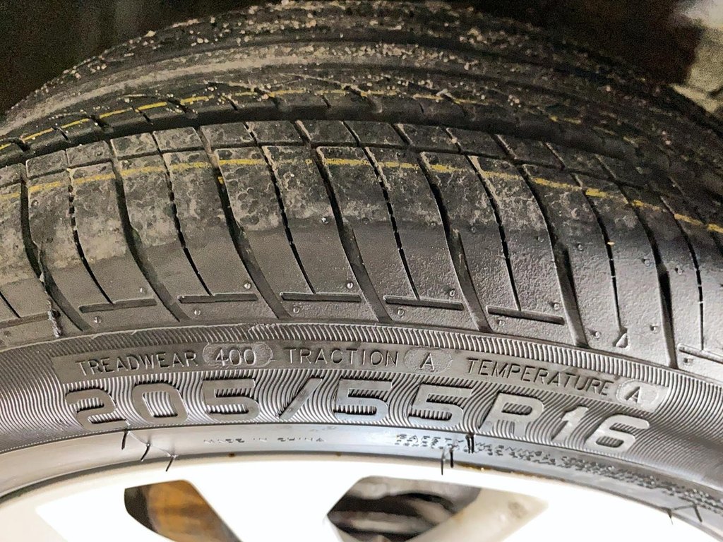 Nissan Sentra sv 2016 à Chicoutimi, Québec - 20 - w1024h768px