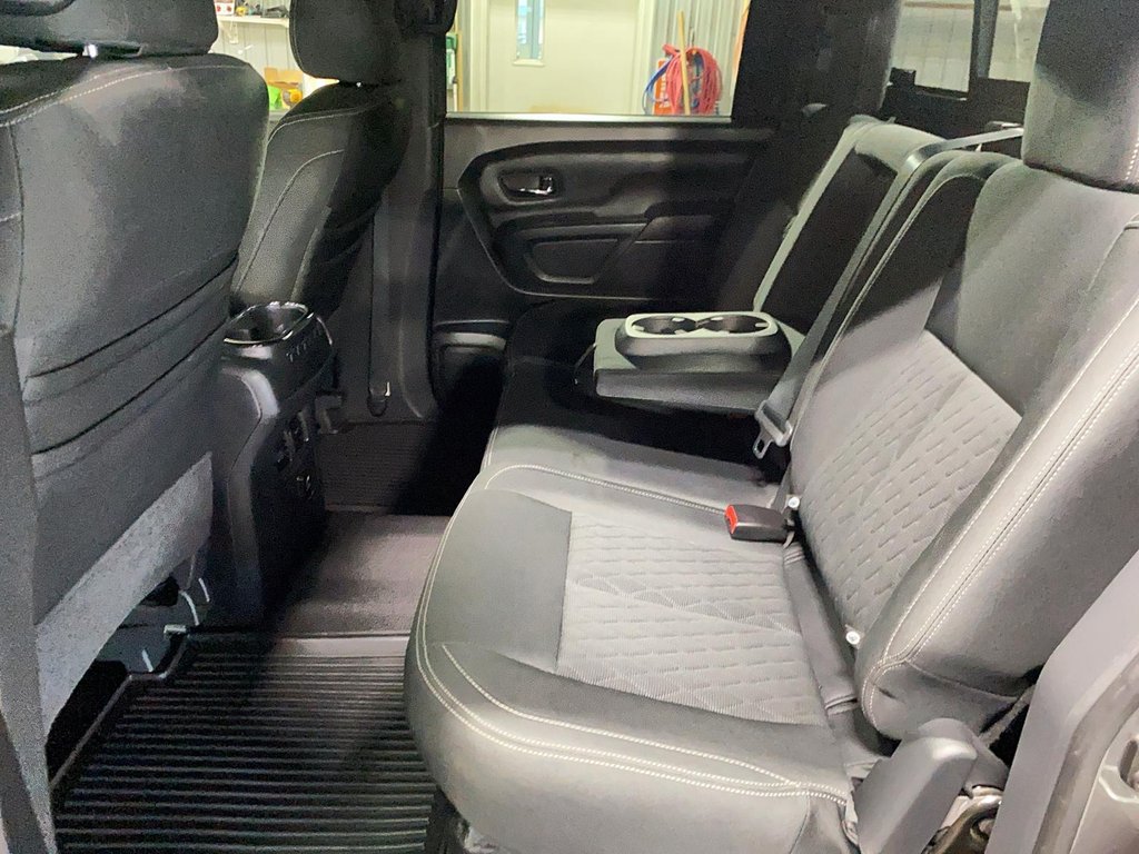 Nissan Titan  2018 à Chicoutimi, Québec - 8 - w1024h768px