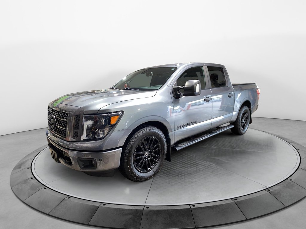 Nissan Titan  2018 à Chicoutimi, Québec - 1 - w1024h768px