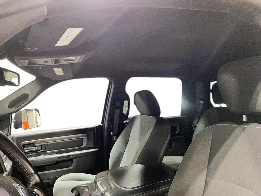 2021 Ram 1500 Classic Warlock in Jonquière, Quebec - 10 - w1024h768px