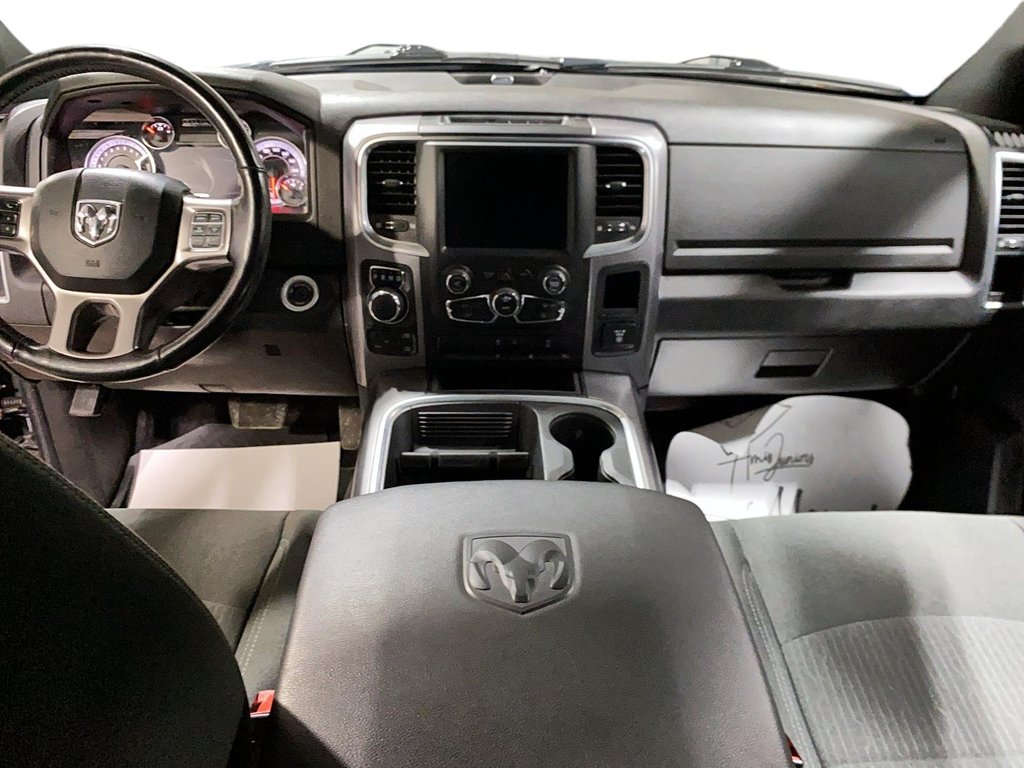 2022 Ram 1500 Classic in Baie-Comeau, Quebec - 12 - w1024h768px