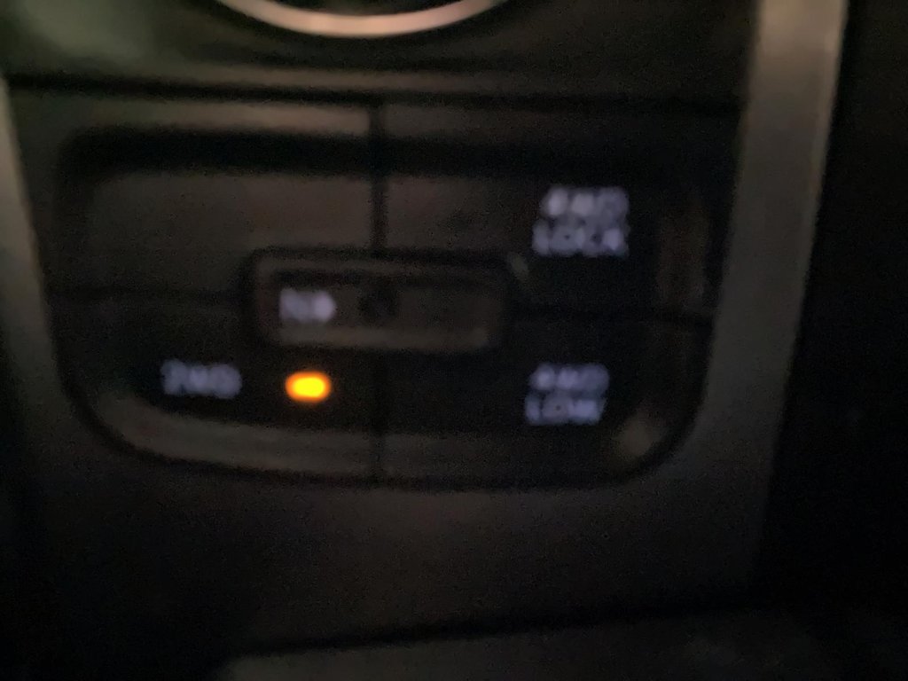 2022 Ram 1500 Classic in Baie-Comeau, Quebec - 16 - w1024h768px