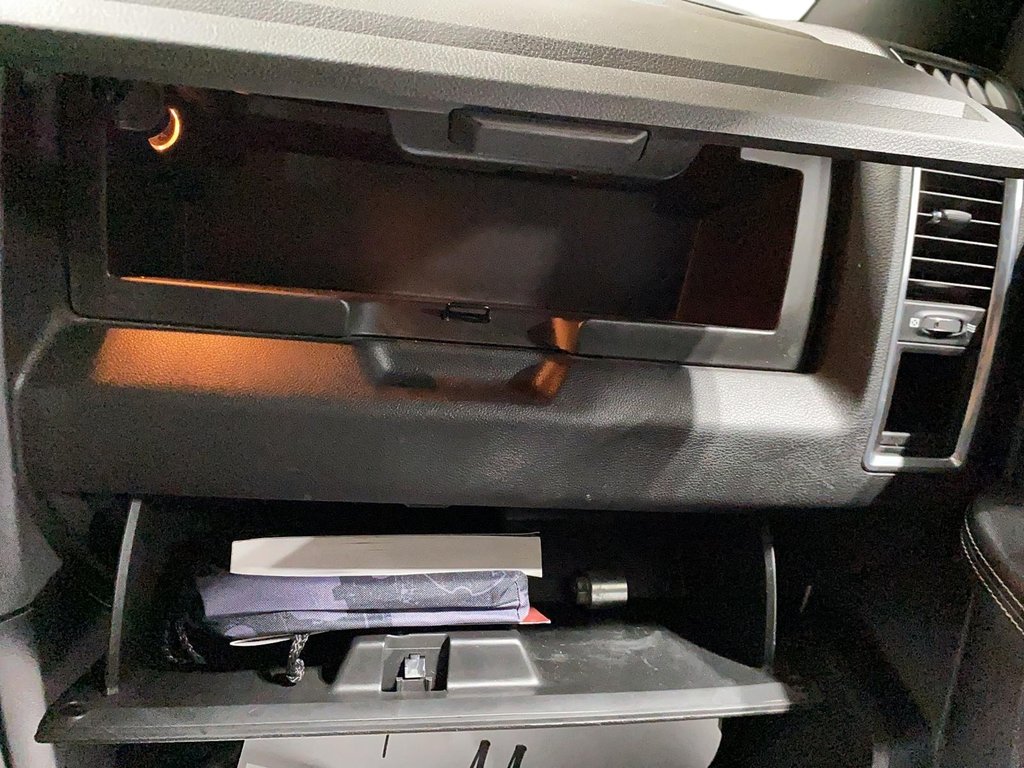 2022 Ram 1500 Classic in Baie-Comeau, Quebec - 19 - w1024h768px