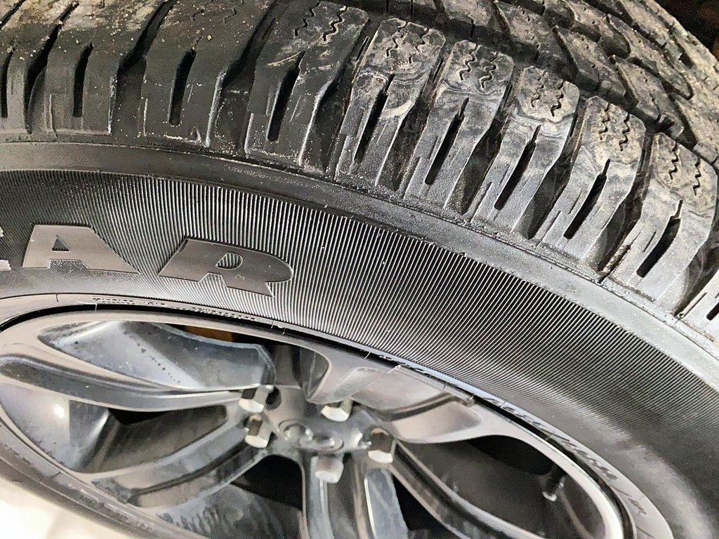 2022 Ram 1500 Classic in Baie-Comeau, Quebec - 23 - w1024h768px