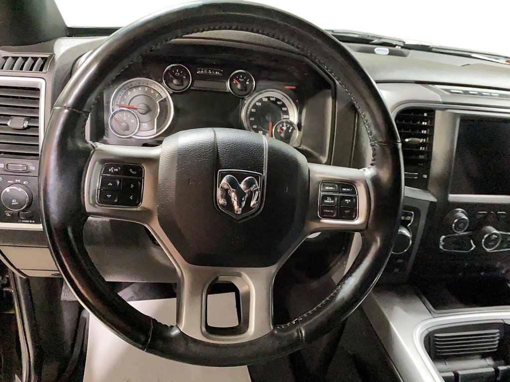 2022 Ram 1500 Classic in Baie-Comeau, Quebec - 11 - w1024h768px