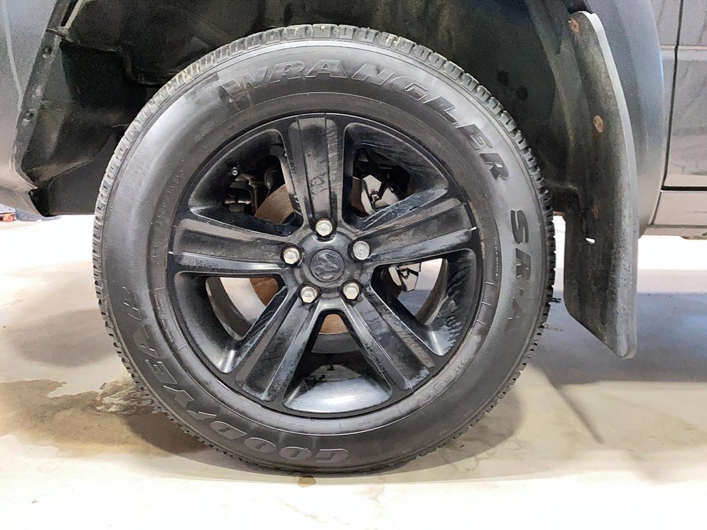 2022 Ram 1500 Classic in Baie-Comeau, Quebec - 6 - w1024h768px