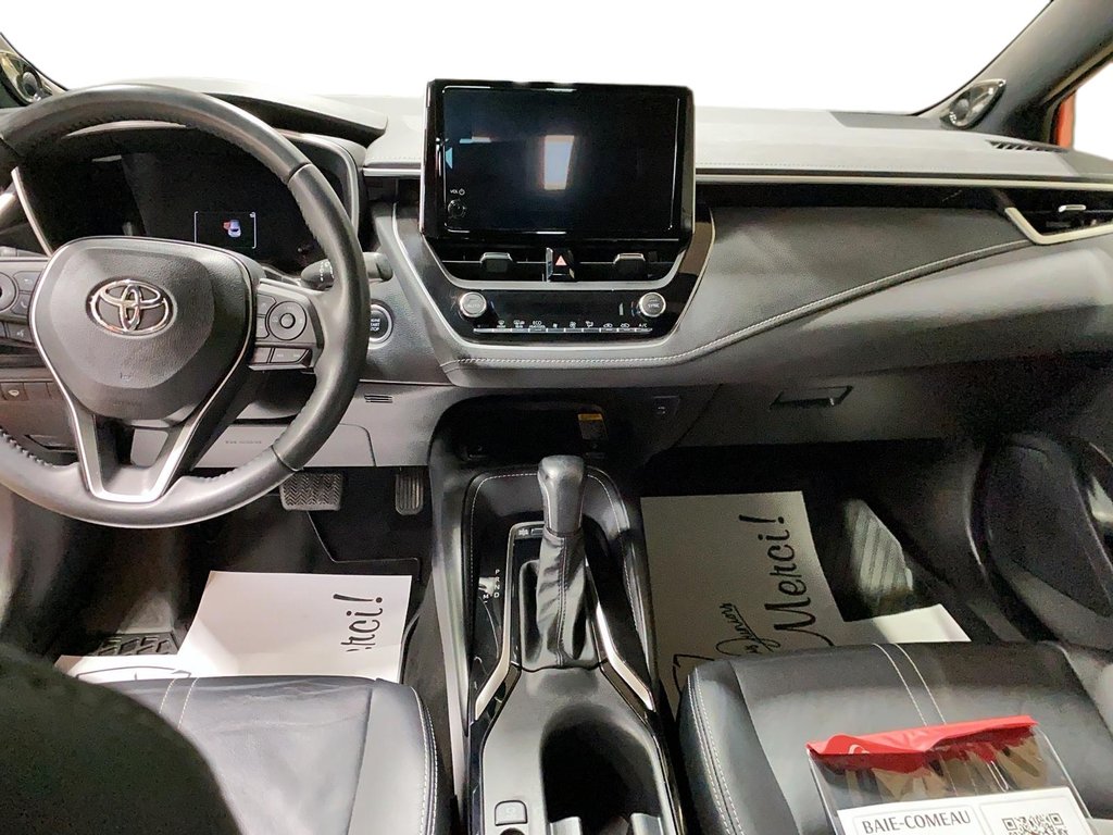 2023 Toyota Corolla Hatchback in Sept-Îles, Quebec - 11 - w1024h768px