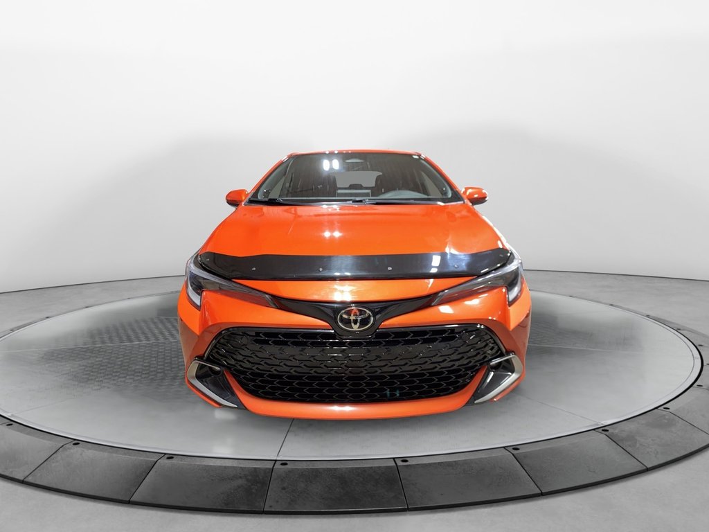 2023 Toyota Corolla Hatchback in Sept-Îles, Quebec - 2 - w1024h768px