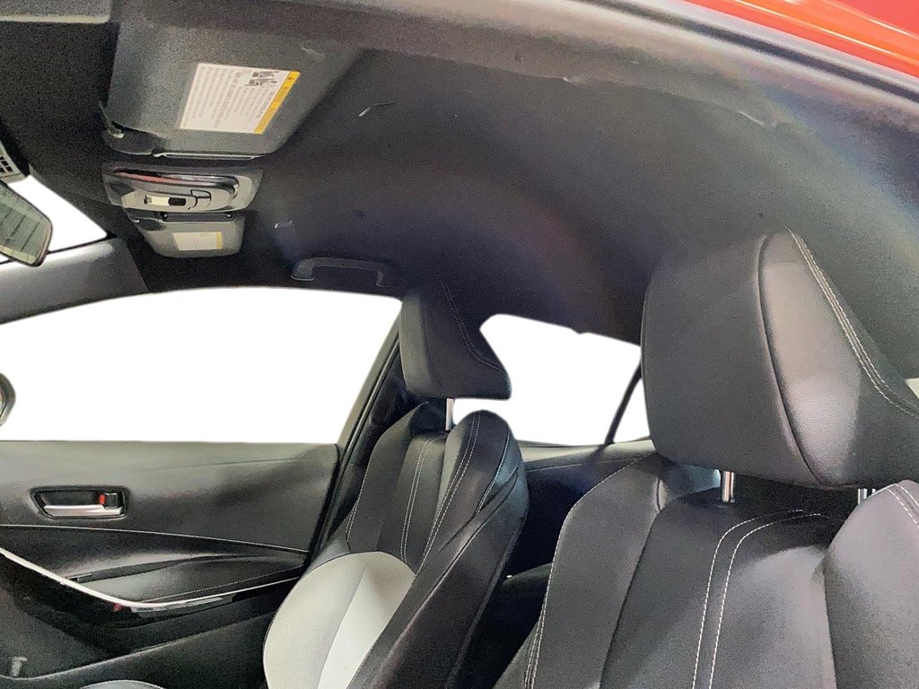 2023 Toyota Corolla Hatchback in Sept-Îles, Quebec - 14 - w1024h768px