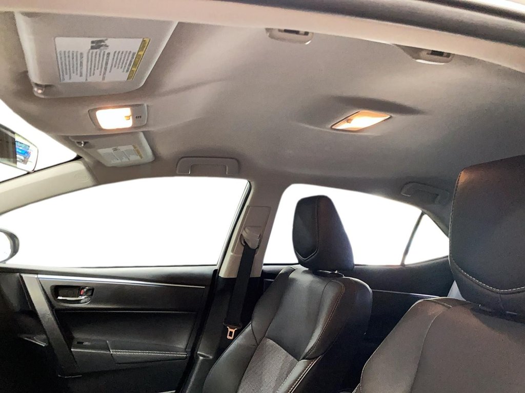 Toyota Corolla  2015 à Jonquière, Québec - 12 - w1024h768px