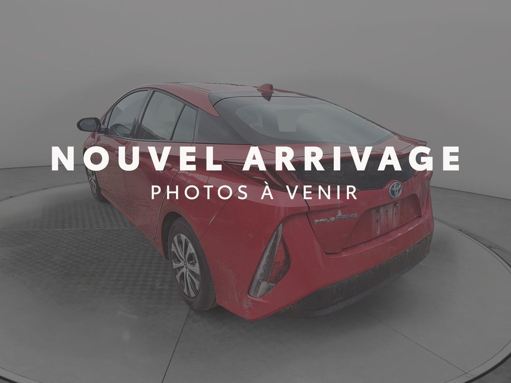 2020 Toyota Prius Prime in Jonquière, Quebec - 3 - w1024h768px