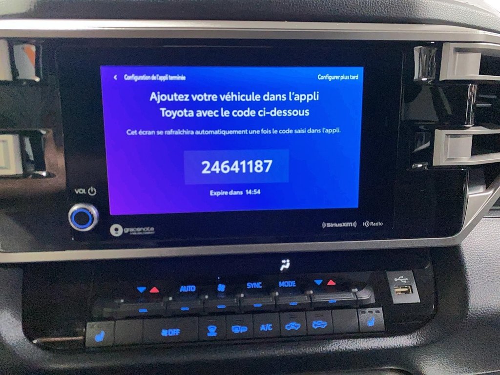 2023 Toyota Tundra in Jonquière, Quebec - 18 - w1024h768px