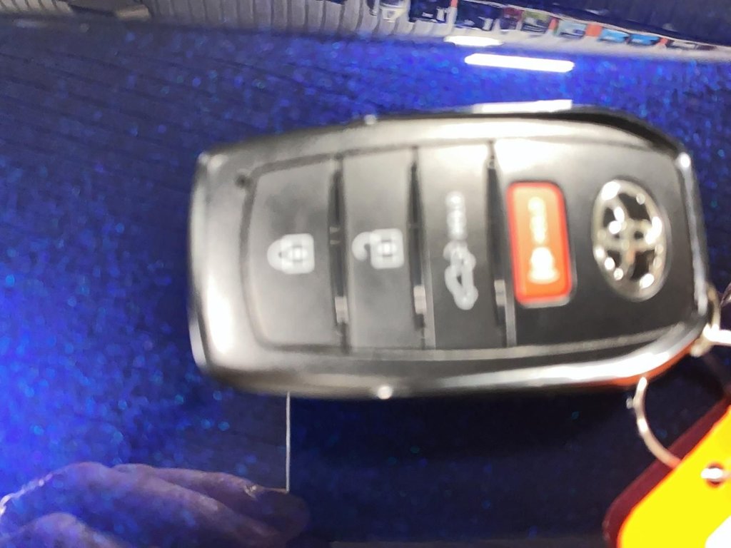 2023 Toyota Tundra in Jonquière, Quebec - 24 - w1024h768px