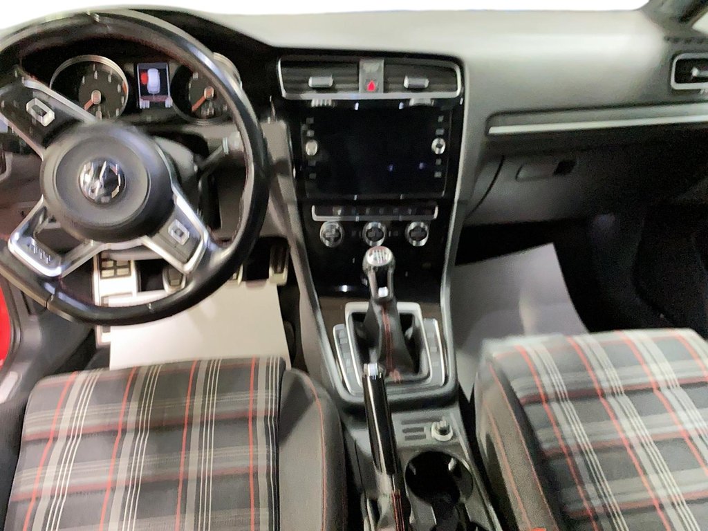 2019 Volkswagen Golf GTI in Jonquière, Quebec - 10 - w1024h768px
