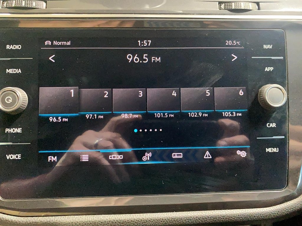 Volkswagen Tiguan  2022 à Sept-Îles, Québec - 14 - w1024h768px